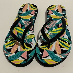 Shade & Shore Tropical Flip Flops